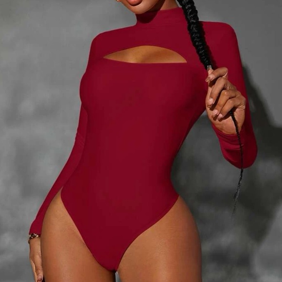 Sexy cutout bodysuit - Picture 11 of 15